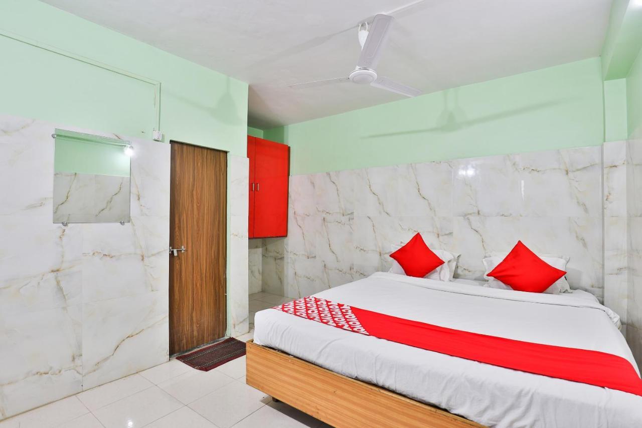 Oyo 24833 Hotel Silver Daman Extérieur photo