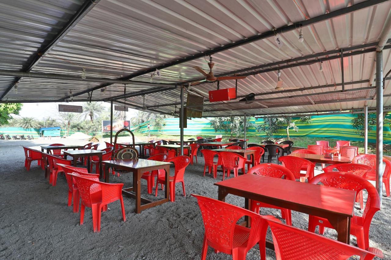 Oyo 24833 Hotel Silver Daman Extérieur photo