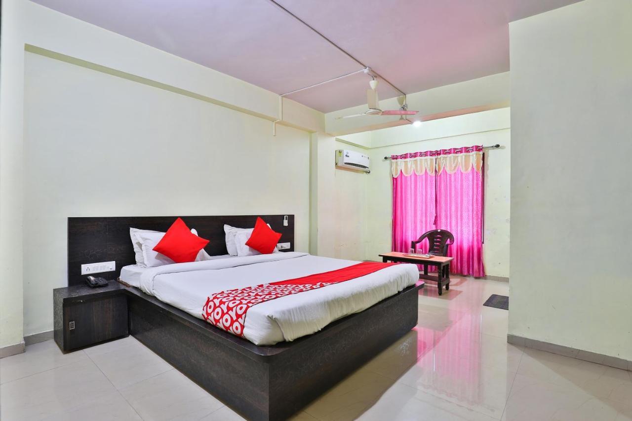 Oyo 24833 Hotel Silver Daman Extérieur photo