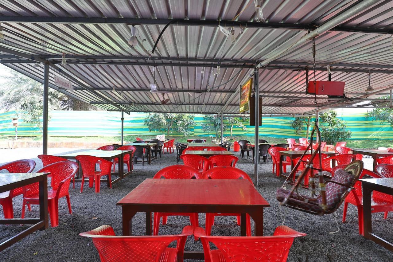 Oyo 24833 Hotel Silver Daman Extérieur photo
